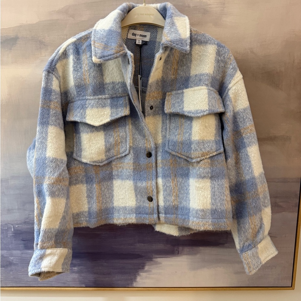Women's Blue and Cream Plaid Flannel Button Up Collared Jacket